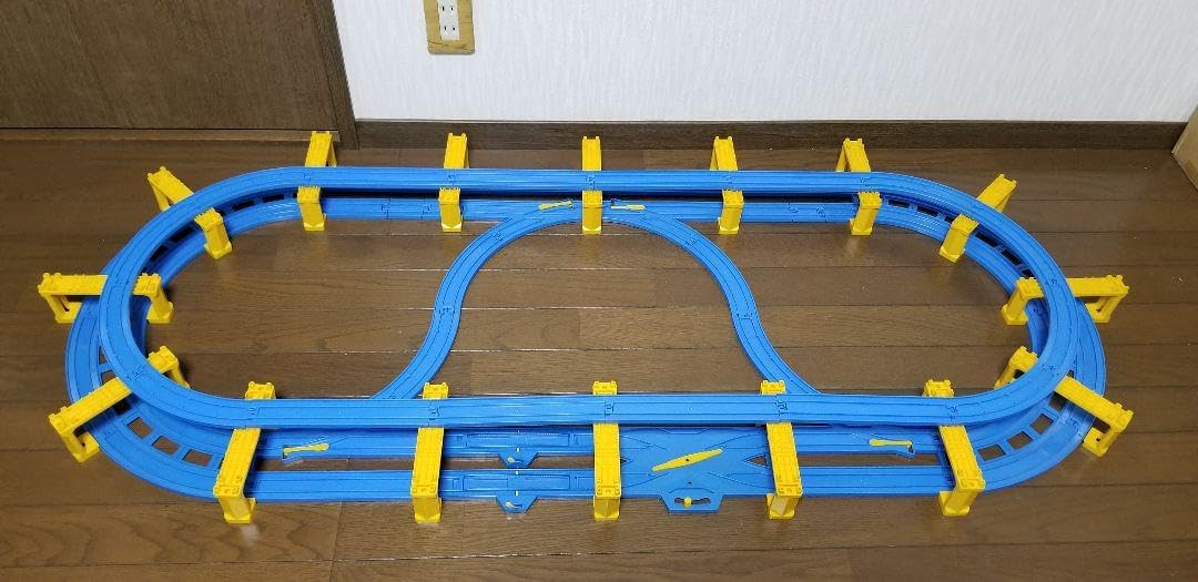 プラレール線路 複線4層高架レイアウト サウンド駅付き プラレール線路 複線4層高架レイアウト サウンド駅付き Amazon